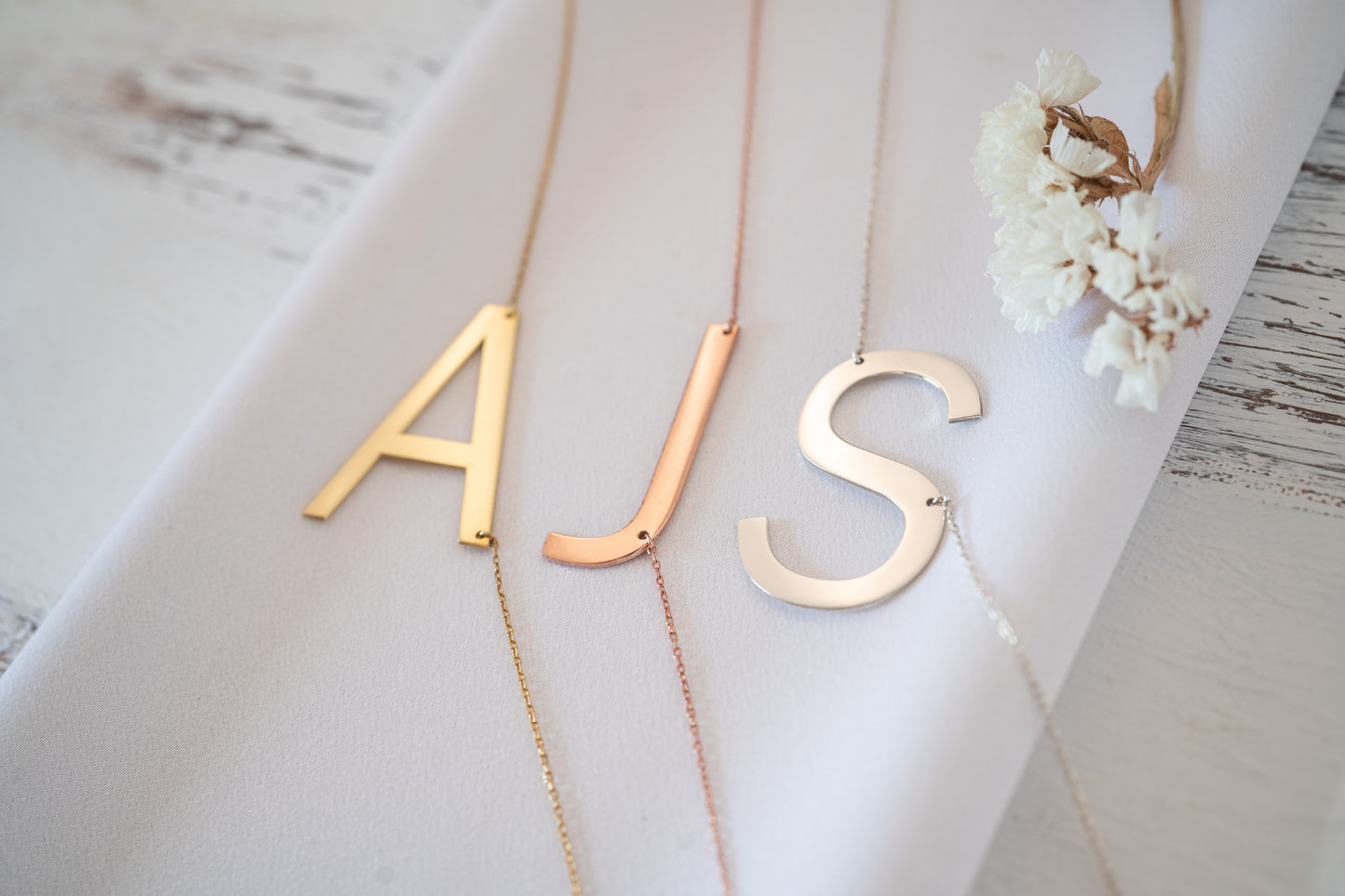 Personalized Gold Initial Necklace with Big Letter and