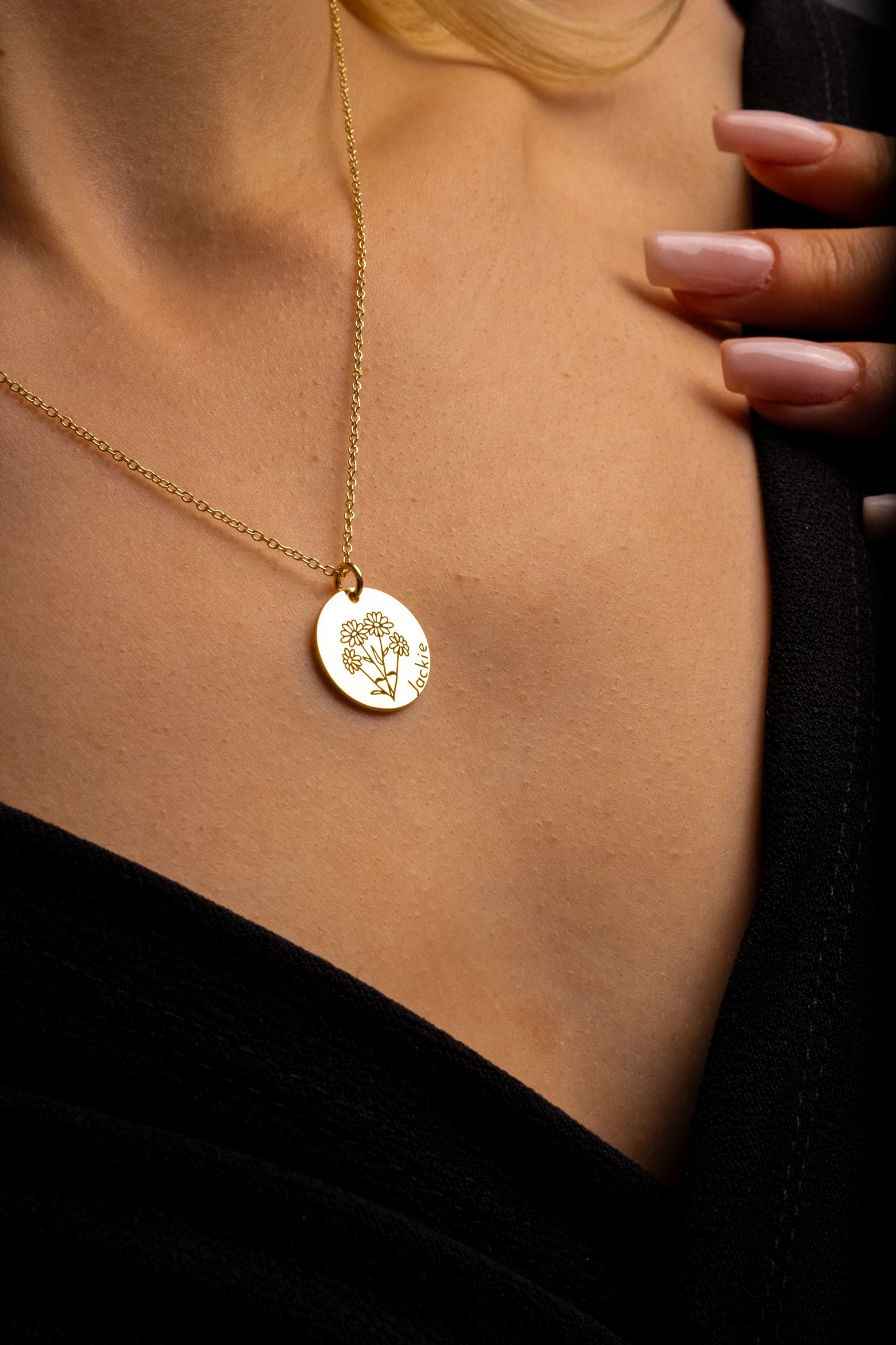 Birth Month Flower Engraved Necklace