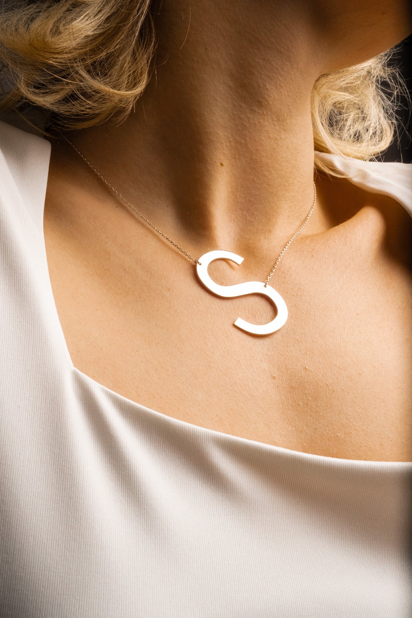 Personalized Gold Initial Necklace with Big Letter and