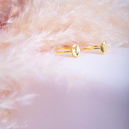 Personalized Birth Flower Ring Signet Jewelry